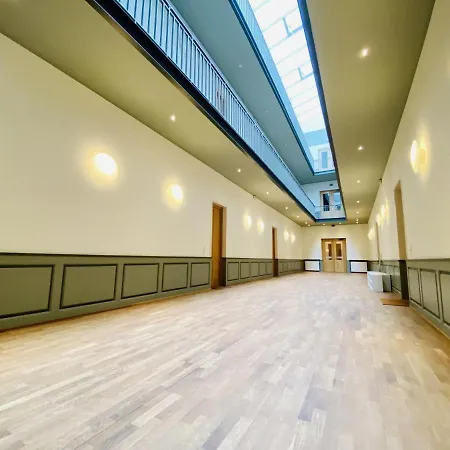 Berringer, Leuchtfeuer, Direkt An Der Promenade *