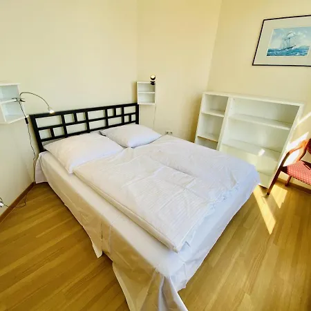 Appartement Berringer, Leuchtfeuer, Direkt An Der Promenade Rostock